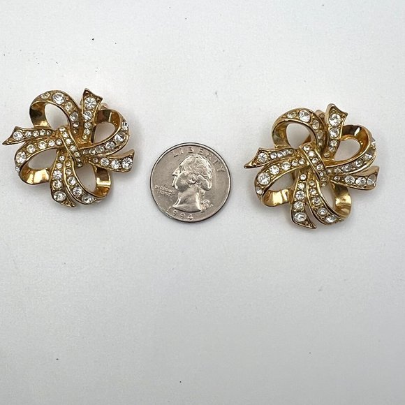 KJL for Avon Kenneth Jay Lane Lustrous Bow CLIP Earrings - Picture 4 of 5